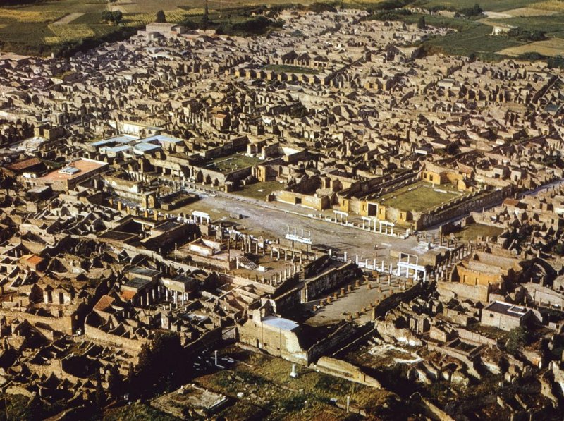 Pompeii ruins