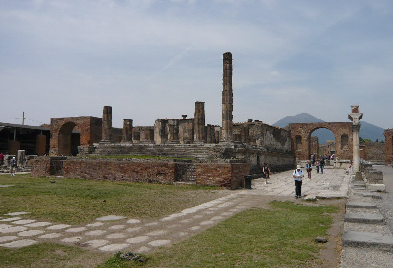 Pompeii ruins